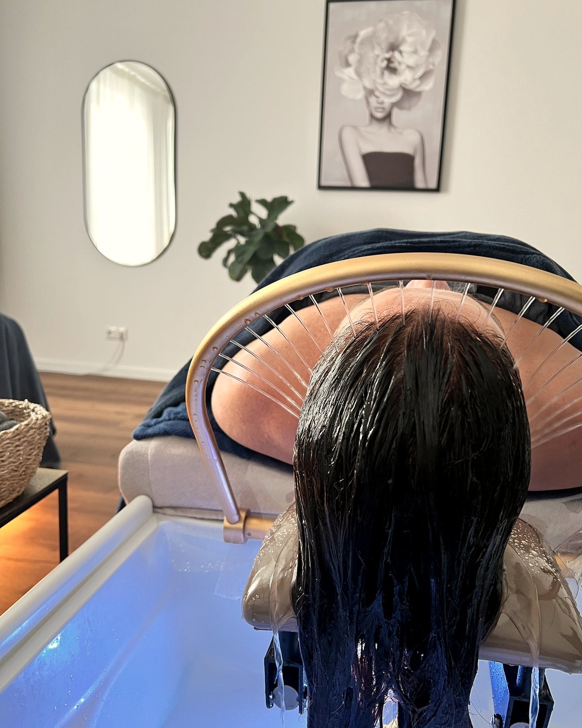 Head Spa – Kopfhautmassage & Haarpflege-Ritual